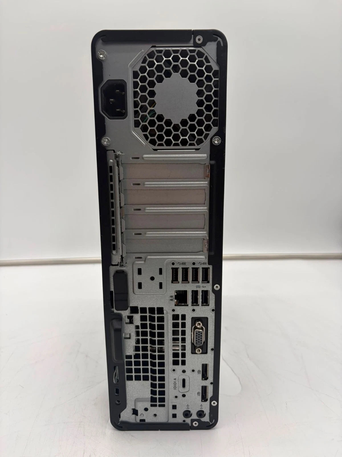 HP EliteDesk 800 G3 SFF 3.20GHz i5-6500 8GB RAM 500GB HDD Grade B